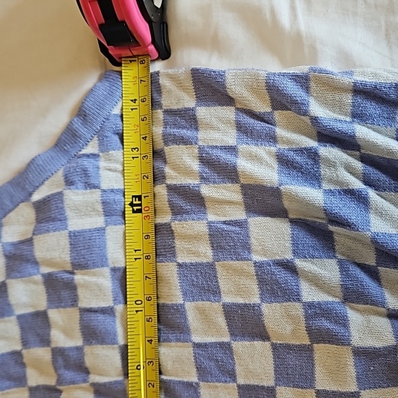 🩴White and Periwinkle Checkered Crop Top Size L - Picture 4 of 5